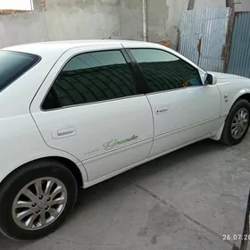 Toyota Camry 2001