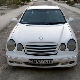 Mercedes-Benz 300E 2001