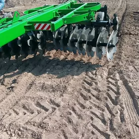 MTZ 80 2004