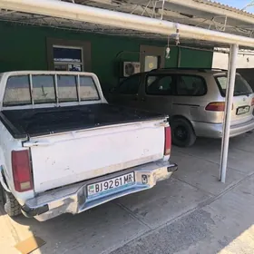 Nissan Navara 2010