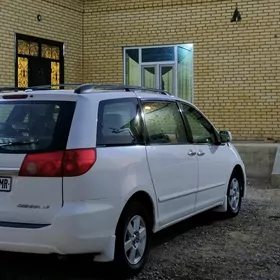 Toyota Sienna 2009