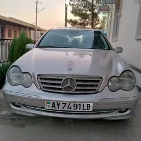 Mercedes-Benz C320 2003
