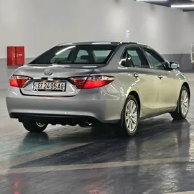 Toyota Camry 2015