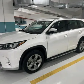 Toyota Highlander 2016