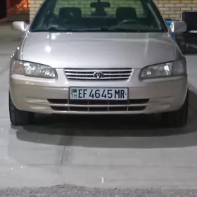 Toyota Camry 1999