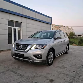 Nissan Pathfinder 2018