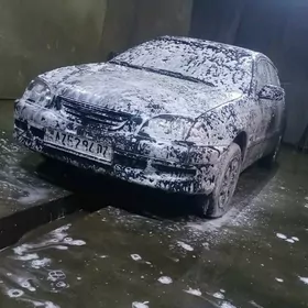 Toyota Avensis 2000