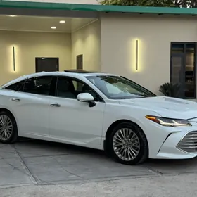 Toyota Avalon 2019