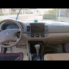 Toyota Camry 2003