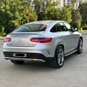 Mercedes-Benz GLE-Class Coupe 2017