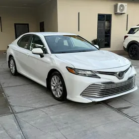 Toyota Camry 2020