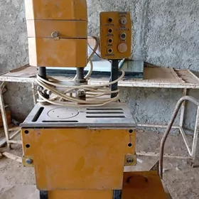 banka yapyan aparat