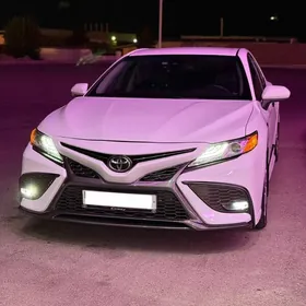 Toyota Camry 2018