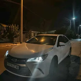 Toyota Camry 2015