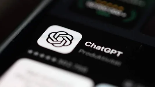 WSJ: ChatGPT käte ylmy däl pikirleri berýär