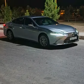 Lexus ES 350 2023