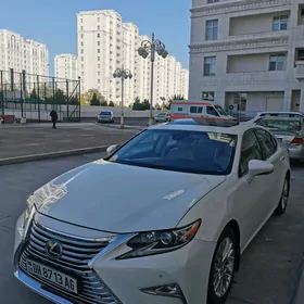 Lexus ES 350 2016