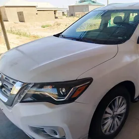 Nissan Pathfinder 2020