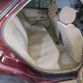 Toyota Camry 2001