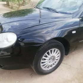 Daewoo Leganza 1998