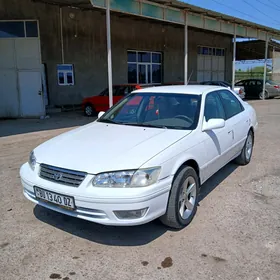 Toyota Camry 2001