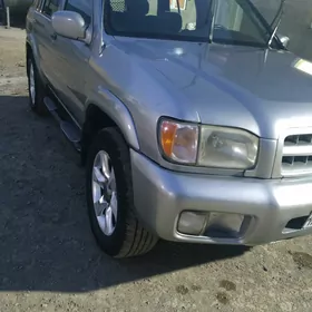 Nissan Pathfinder 1999