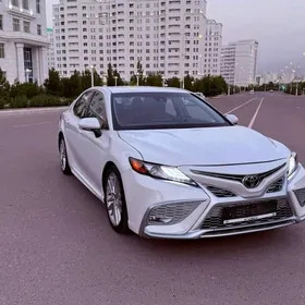 Toyota Camry 2022