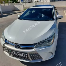 Toyota Camry 2017