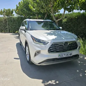 Toyota Highlander 2020