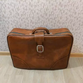 Чемодан