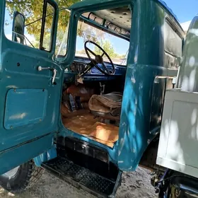 Zil 130 1990