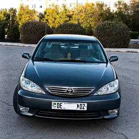 Toyota Camry 2004