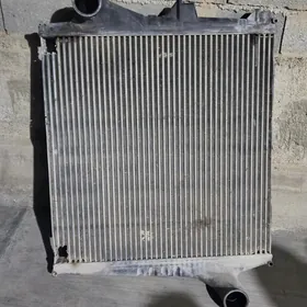 Volvo interkolur