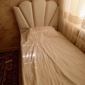 Bir adamlık krovat