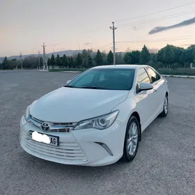 Toyota Camry 2016