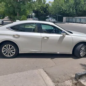 Lexus ES 350 2023