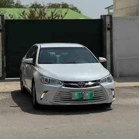 Toyota Camry 2017