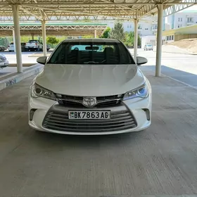 Toyota Camry 2016