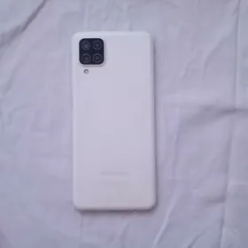 Samsung A12