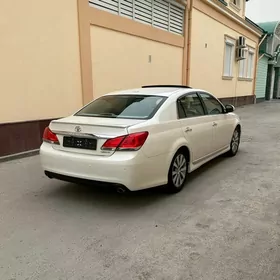 Toyota Avalon 2011
