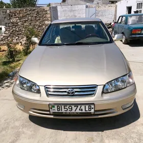 Toyota Camry 1999