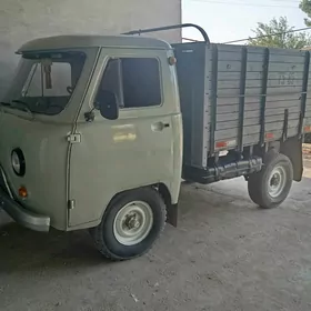 UAZ 452 1999