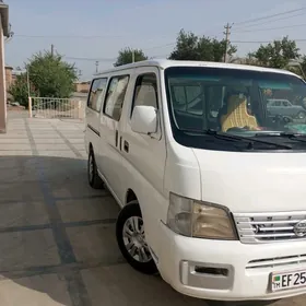 Nissan Urvan 2002