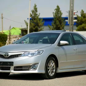 Toyota Camry 2013