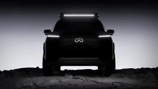 Infiniti birbada üç sany täze modeli: kross-kupeni we QX80-iň iki görnüşini bildiriş etdi