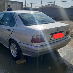 BMW 320 1991