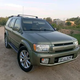 Infiniti QX4 2001