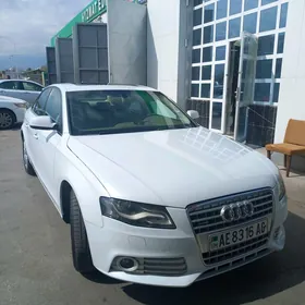 Audi A4 2011