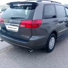 Toyota Sienna 2004