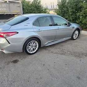 Toyota Camry 2018